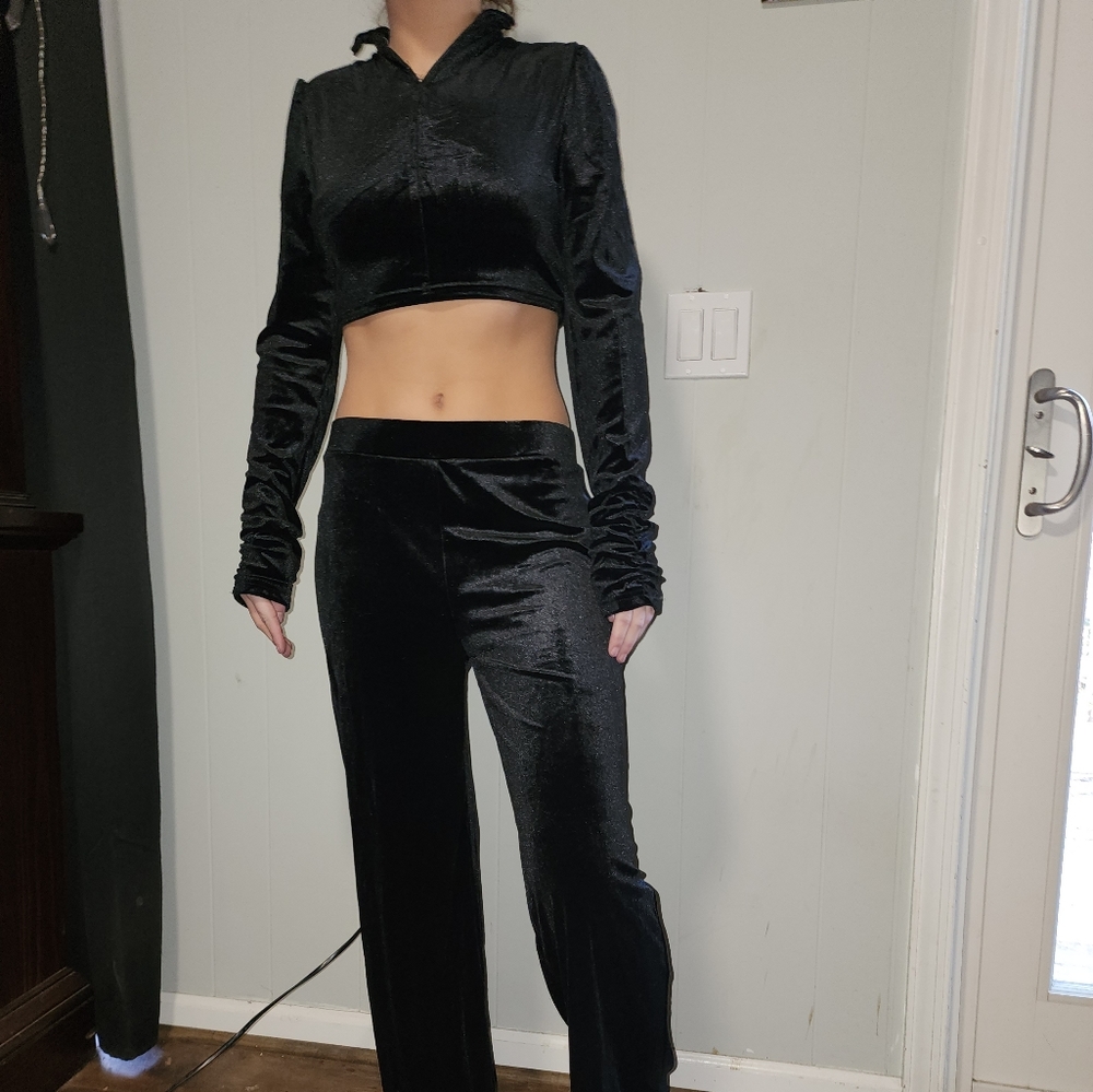 NWT Dolls Kill Sexy , Soft Velor Crop Top And Pant Set - Picture 1 of 9